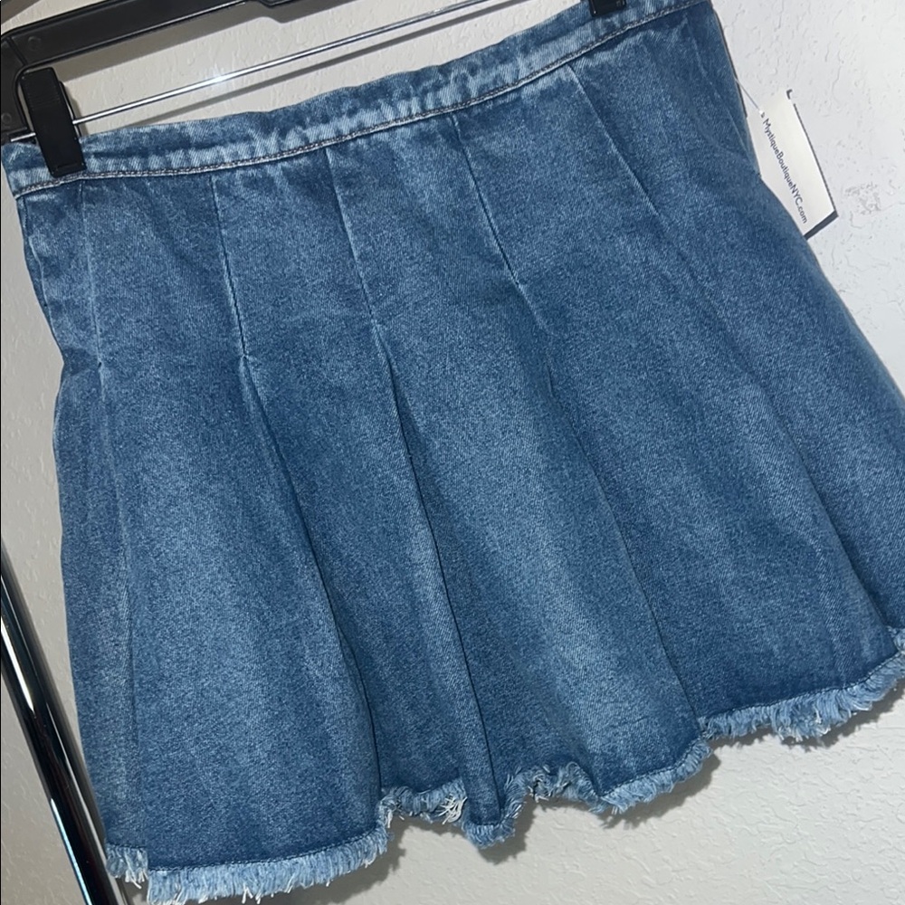 Blue Mini Pleated Skater Skirt for Night Out